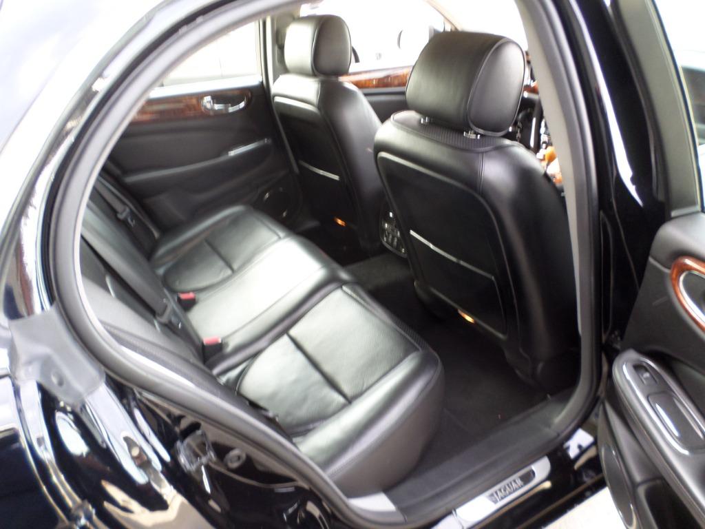 2008 Jaguar XJ-Series XJ8 photo